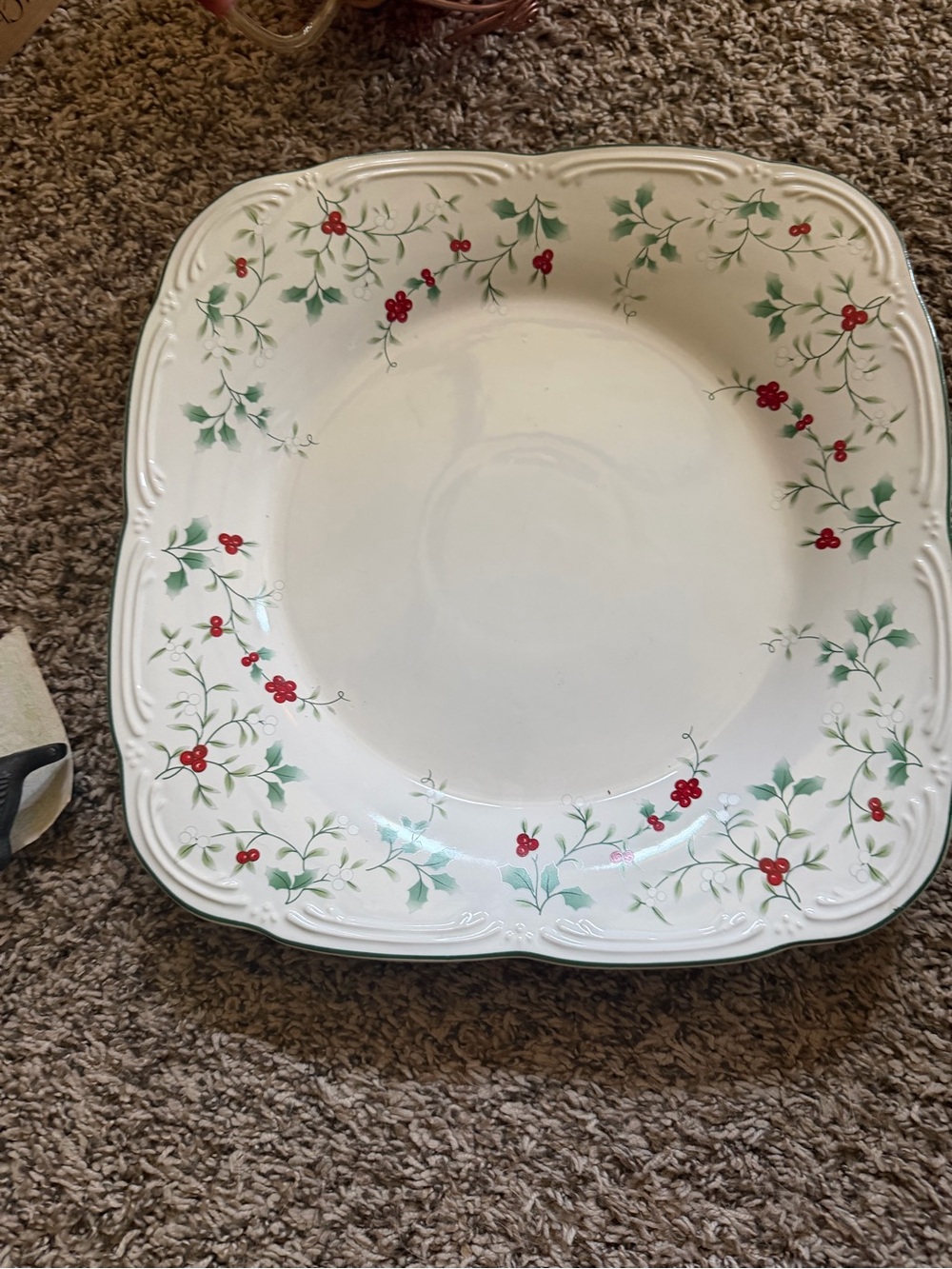 Pfaltzgraff Festive Red Berry Holiday serving Plate - White and Green